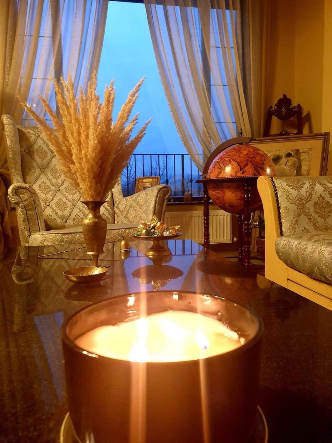 Pensiunea Casa Mircea & Restaurant Ieşelniţa Kültér fotó