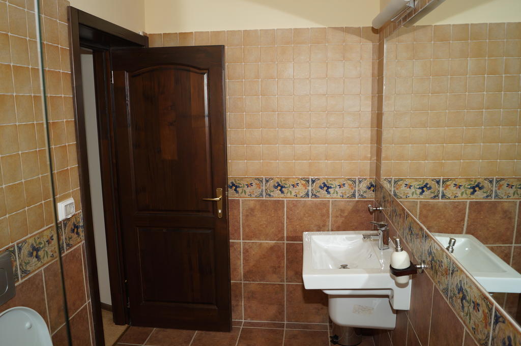 Pensiunea Casa Mircea & Restaurant Ieşelniţa Szoba fotó